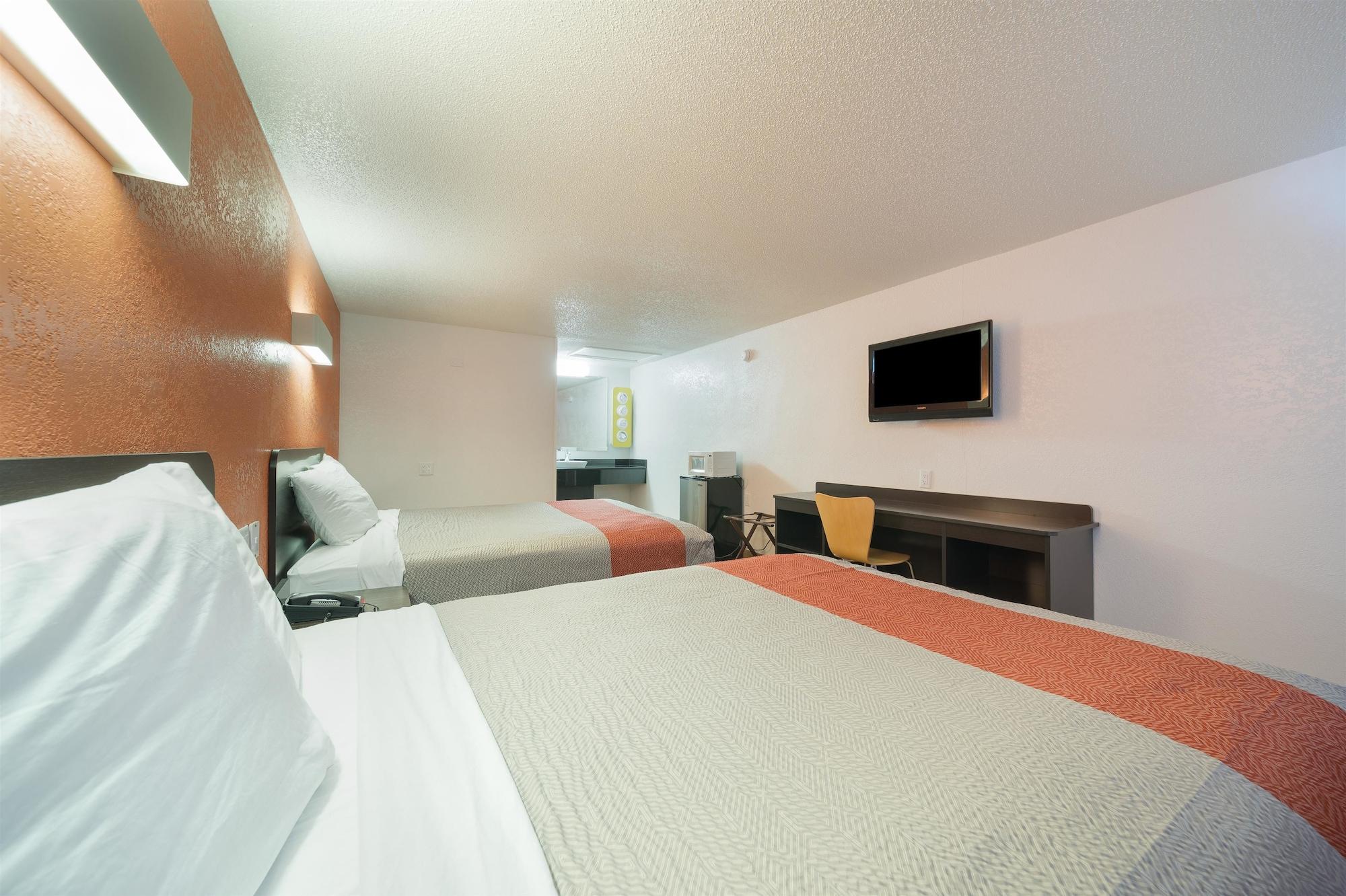 Motel 6-Hamburg, Ny Экстерьер фото