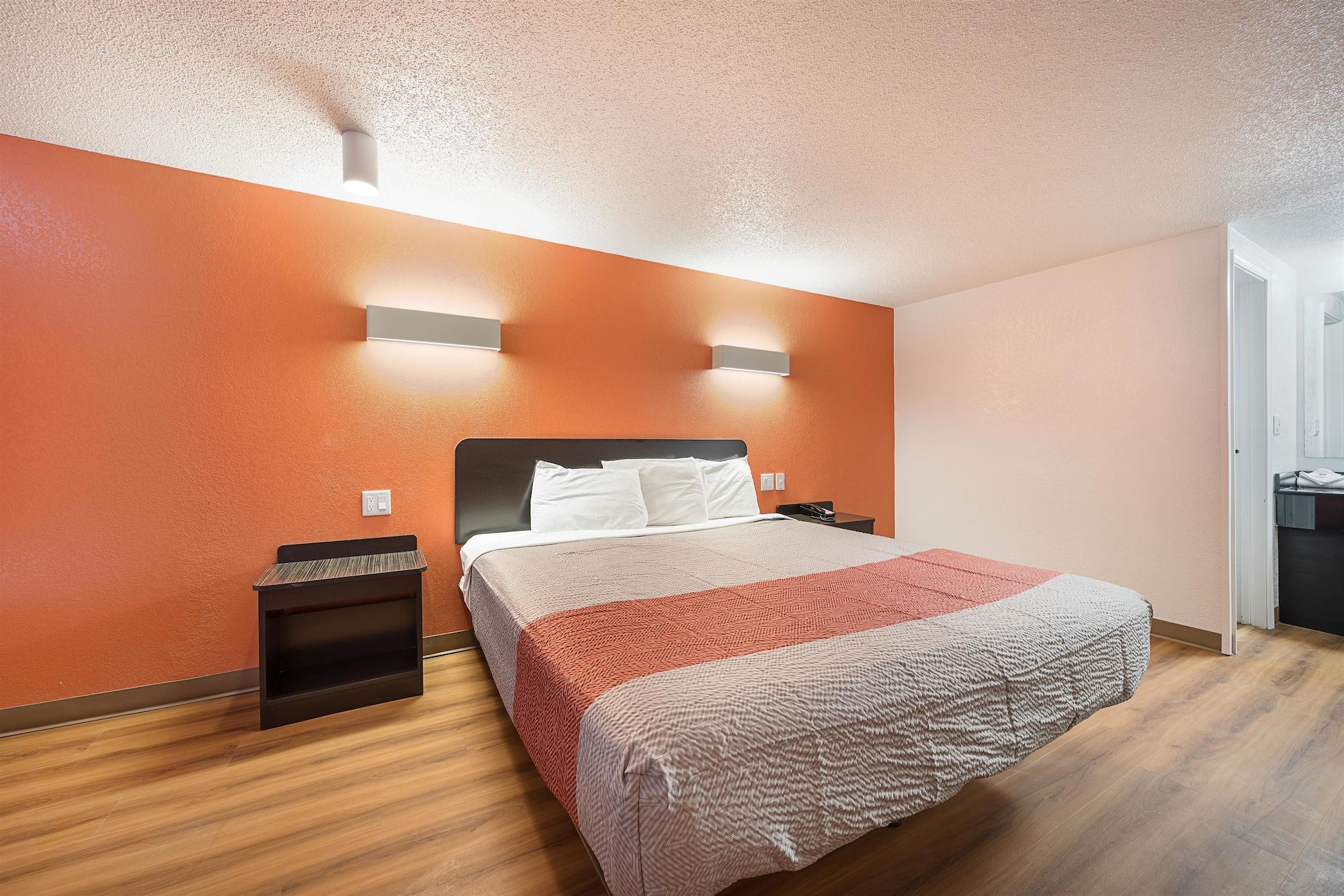 Motel 6-Hamburg, Ny Экстерьер фото