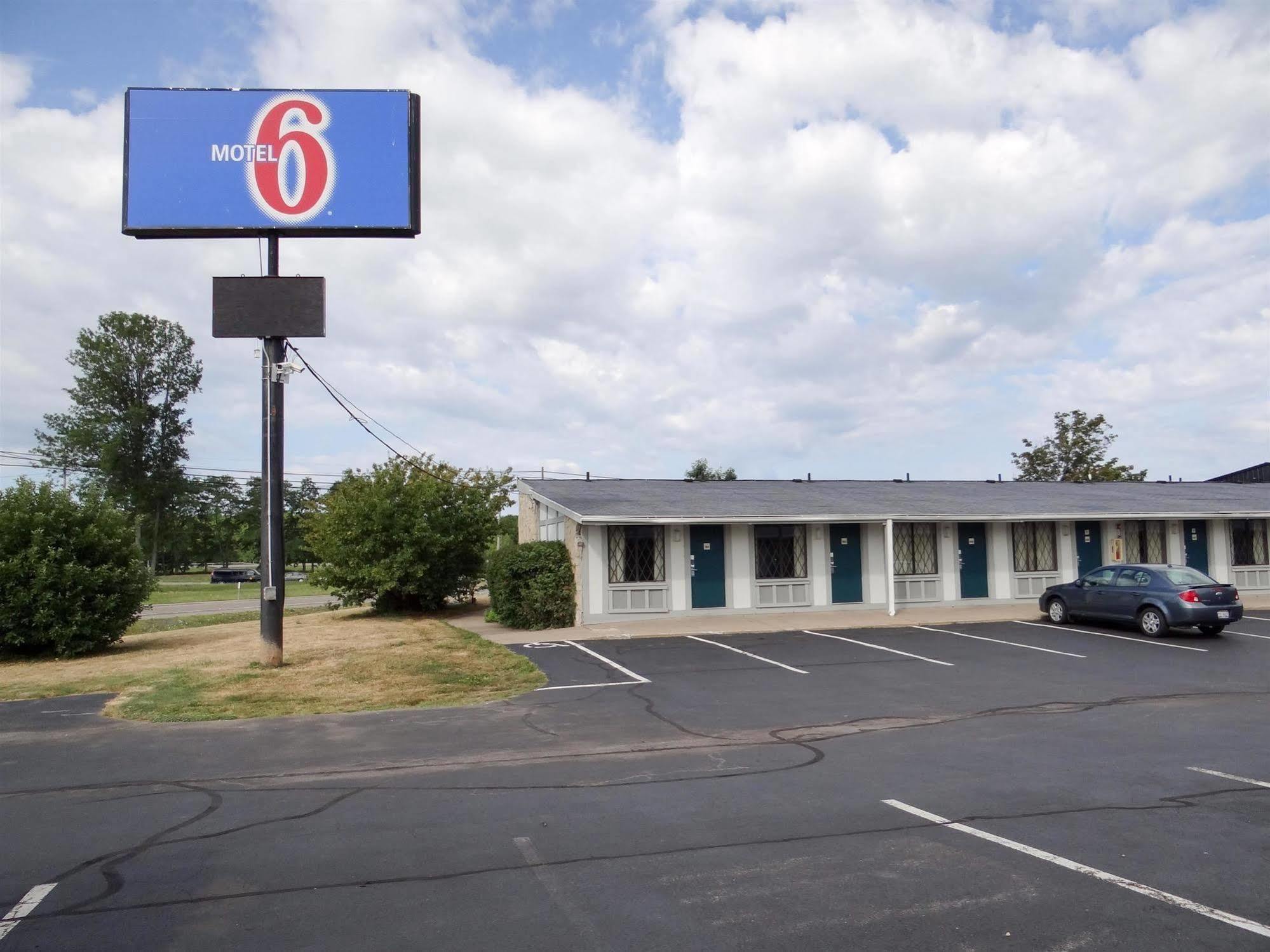 Motel 6-Hamburg, Ny Экстерьер фото